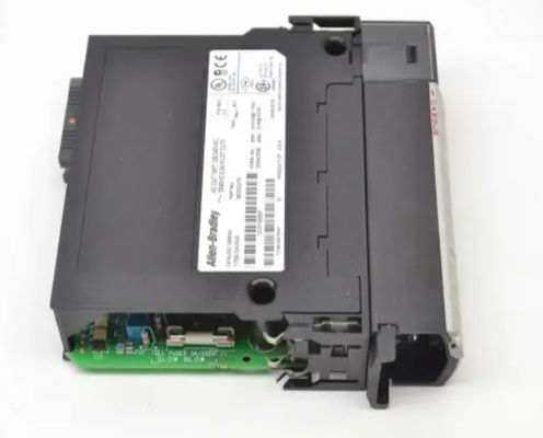 1756-OA16 Allen Bradley ControlLogix 16 نقطه ماژول D / O 120-140 ولت AC
