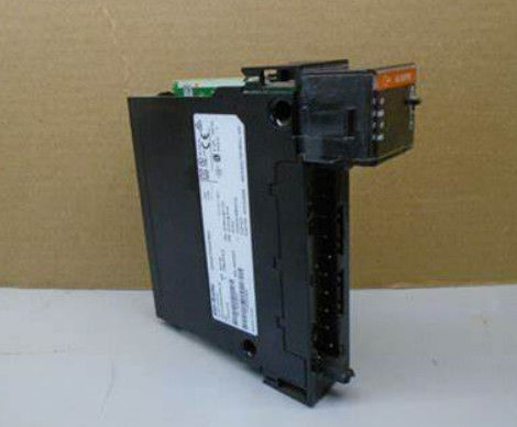 1756-OA16 Allen Bradley ControlLogix 16 نقطه ماژول D / O 120-140 ولت AC