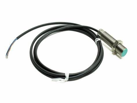 PEPPERL FUCHS 8mm فلش سنسور ظرفیت CBB8-18GS75-E2 برای تشخیص دقیق