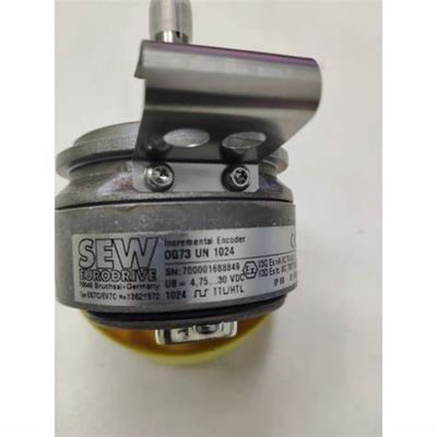 رمزگذاری افزایشی Baumer 0G73UN1024 2 خروجی های آنالوگ برای نیروگاه های شیمیایی و برق