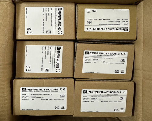 سنسور فوق صوتی P&F UC6000-30GM70-2E2R2-V15