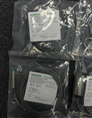 سوئیچ القایی زیمنس 3RG4014-0CD00 با درجه حفاظت IP66/67 و حداکثر محدوده اندازه‌گیری 1300 میلی‌بار 522 اینچ آب