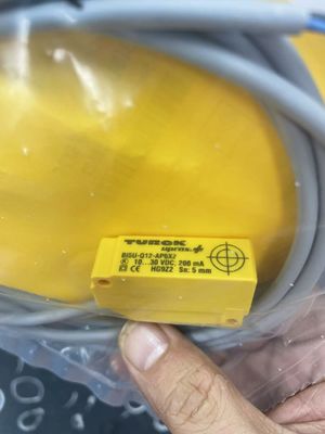 حسگر محرک Turck BI5U-Q12-AP6X2
