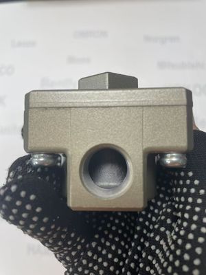 SMC AQ3000-03 شیر خروجی سریع کارایی بهبود یافته با عناصر صفحه نمایش LED