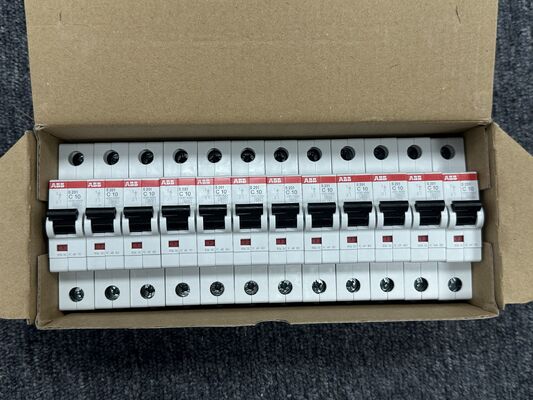 ABB S201-C10 قطع کننده مدار کوچک با قابلیت اطمینان بالا برای محافظت از ولتاژ پایین