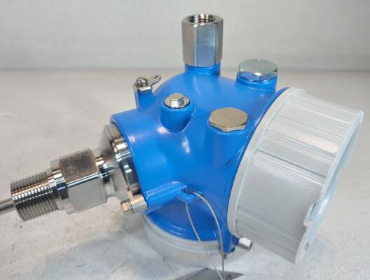 فرستنده سطح رادار هدایت شده Endress Hauser FMP51-PRRQ5/0