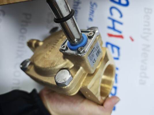 دانفوس EV220B 40 2/2-Way Servo Operated Solenoid Valve DN40