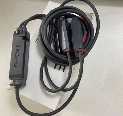 Keyence FD-XS8 Clamp-On سر حسگر مایکرو جریان مایع