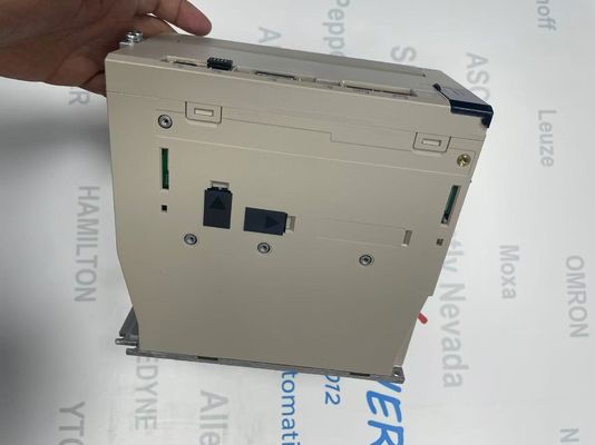 M12 نوع ساخت Yaskawa SGD7S-180A30B202 کنترل آنالوگ با ویژگی های پیشرفته و ≤ 0.7 W توان دفع