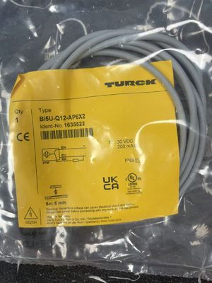 سنسور مجاورتی القایی بلوک Turck NI40U-CP40-VP4X2 برای نصب دقیق غیر همسطح
